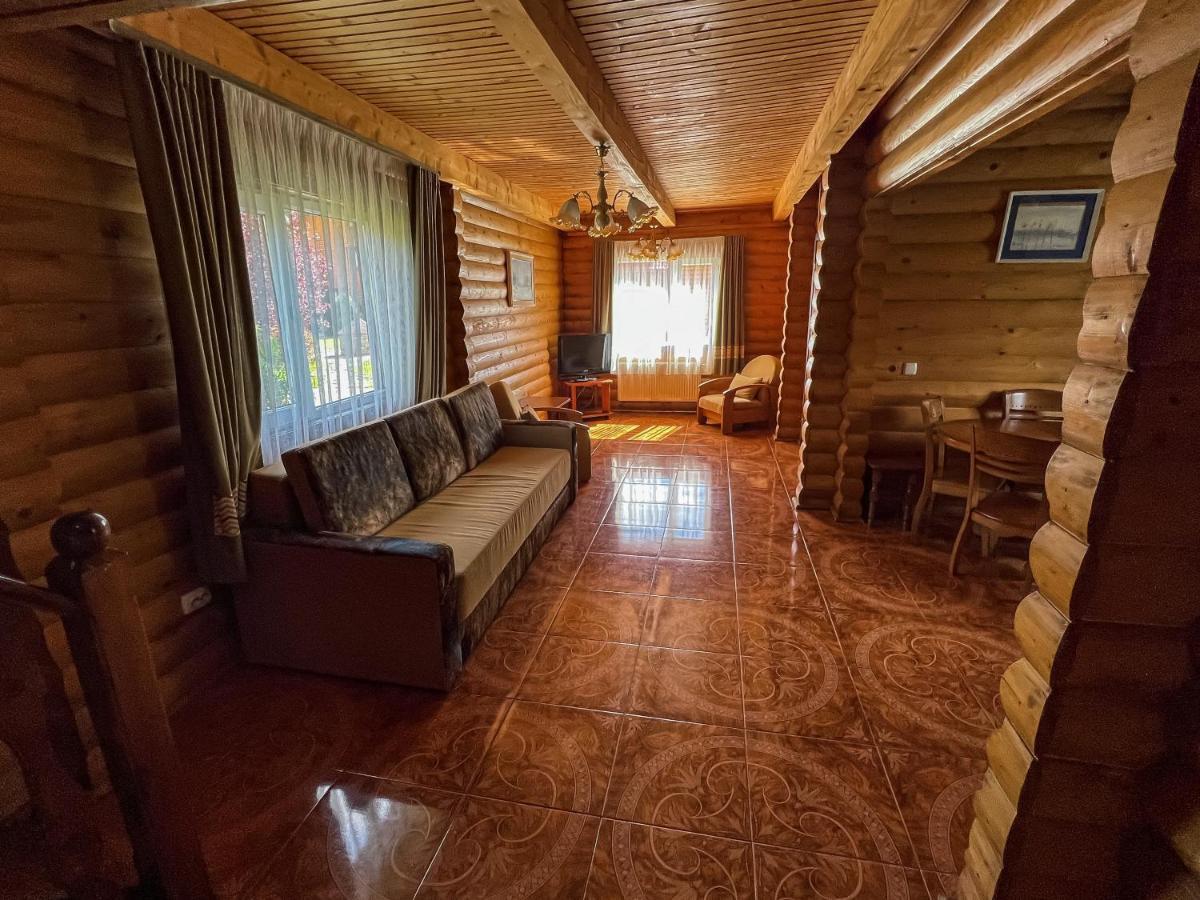 Gorodok Villa Myhove Buitenkant foto