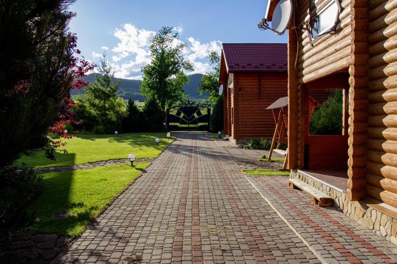 Gorodok Villa Myhove Buitenkant foto