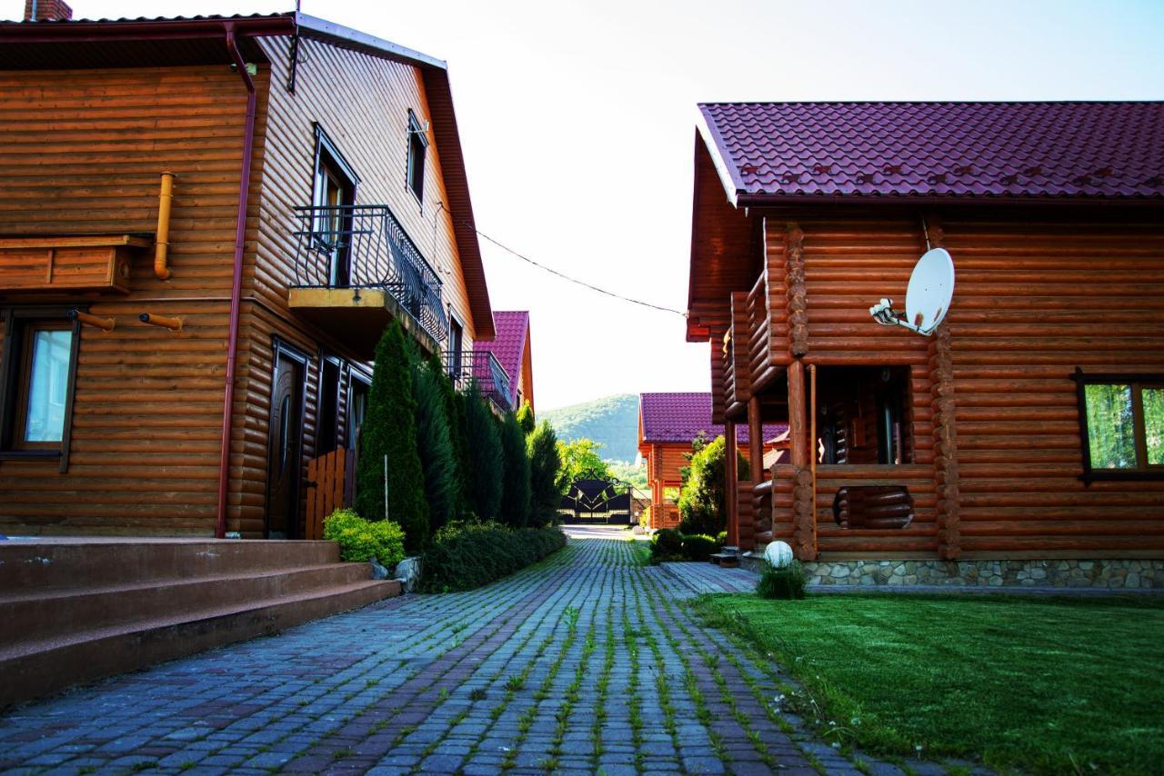 Gorodok Villa Myhove Buitenkant foto