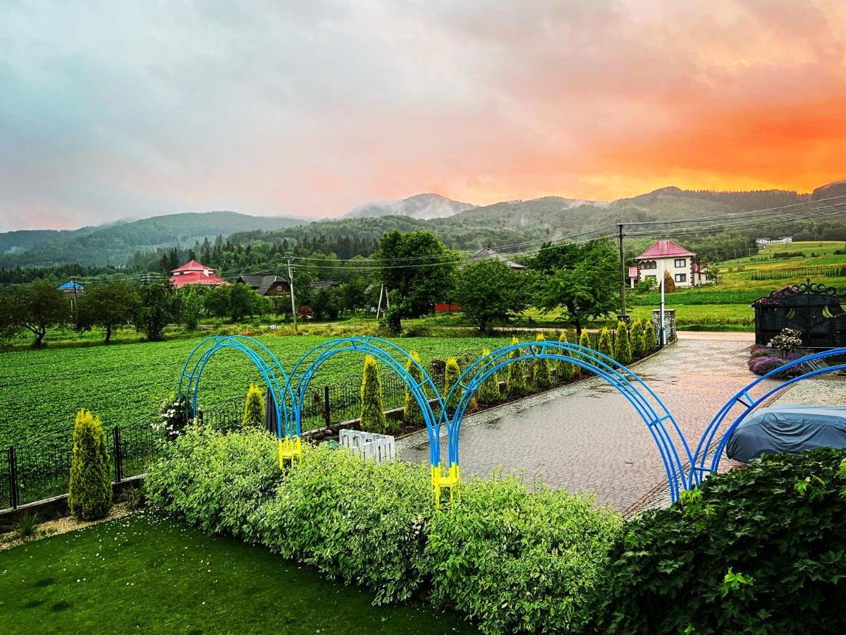 Gorodok Villa Myhove Buitenkant foto