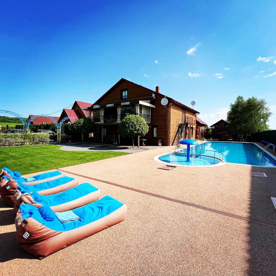 Gorodok Villa Myhove Buitenkant foto