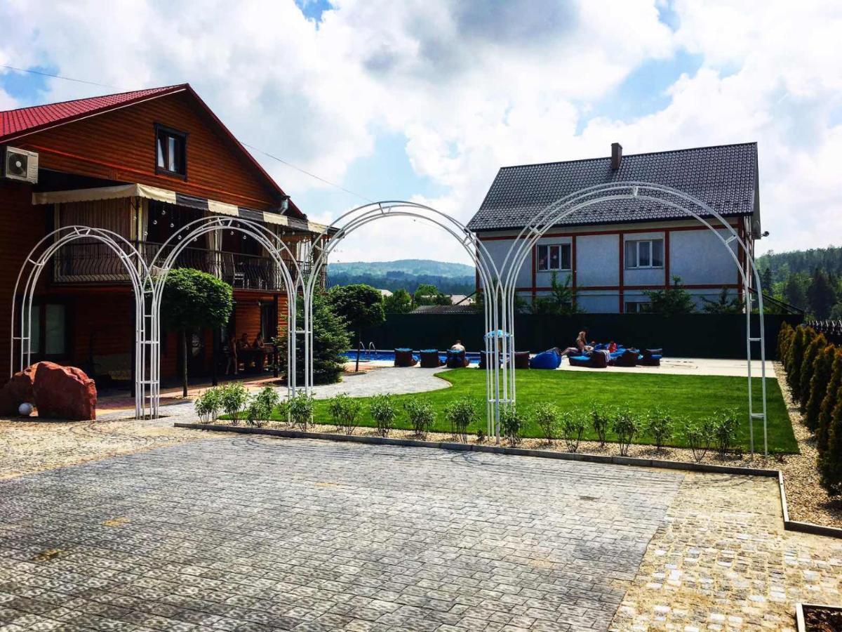 Gorodok Villa Myhove Buitenkant foto